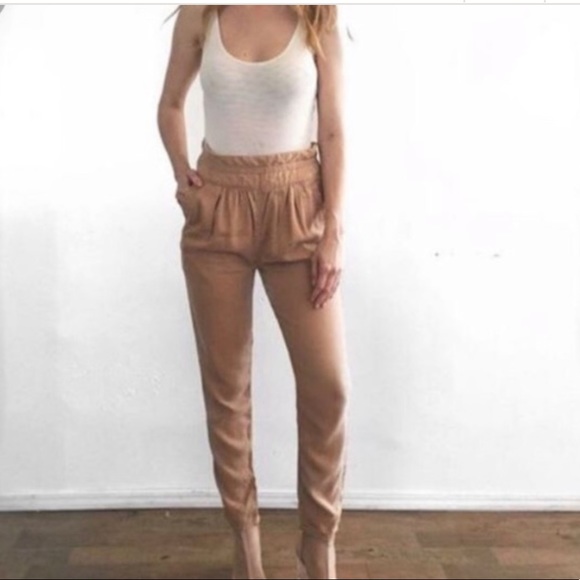 Aritzia Pants - Aritzia Wilfred Casbah Paperbag Pants Black Zipper